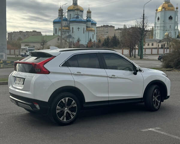 Белый Мицубиси Eclipse Cross, объемом двигателя 1.5 л и пробегом 150 тыс. км за 20300 $, фото 6 на Automoto.ua