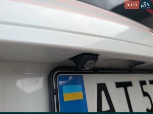 Білий Міцубісі Eclipse Cross, об'ємом двигуна 1.5 л та пробігом 140 тис. км за 14000 $, фото 1 на Automoto.ua