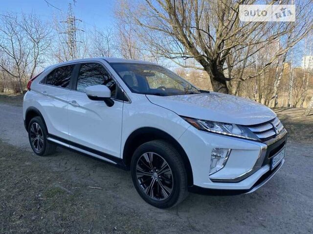 Білий Міцубісі Eclipse Cross, об'ємом двигуна 1.5 л та пробігом 55 тис. км за 18700 $, фото 3 на Automoto.ua