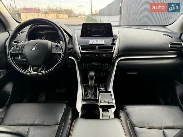 Белый Мицубиси Eclipse Cross, объемом двигателя 1.5 л и пробегом 67 тыс. км за 14400 $, фото 60 на Automoto.ua