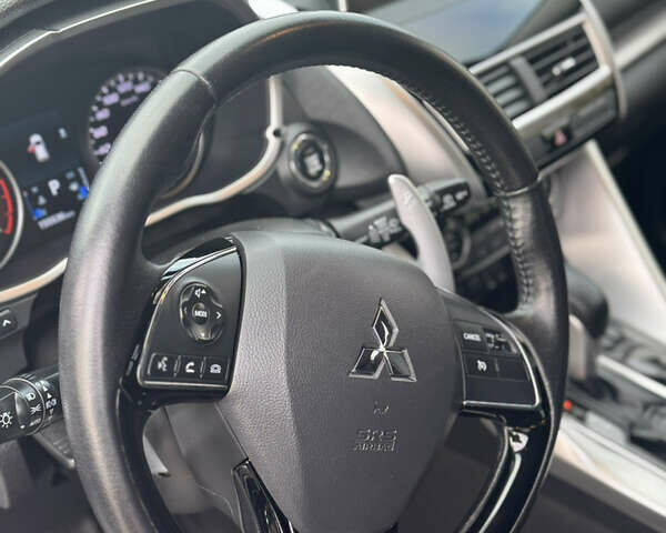 Белый Мицубиси Eclipse Cross, объемом двигателя 1.5 л и пробегом 150 тыс. км за 20300 $, фото 19 на Automoto.ua