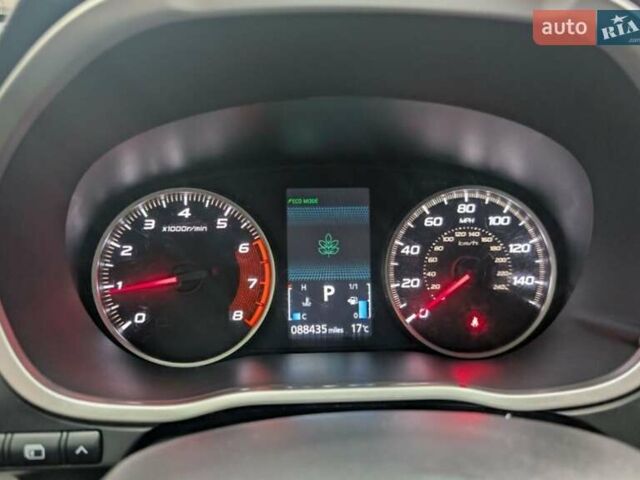 Білий Міцубісі Eclipse Cross, об'ємом двигуна 1.5 л та пробігом 140 тис. км за 14000 $, фото 7 на Automoto.ua