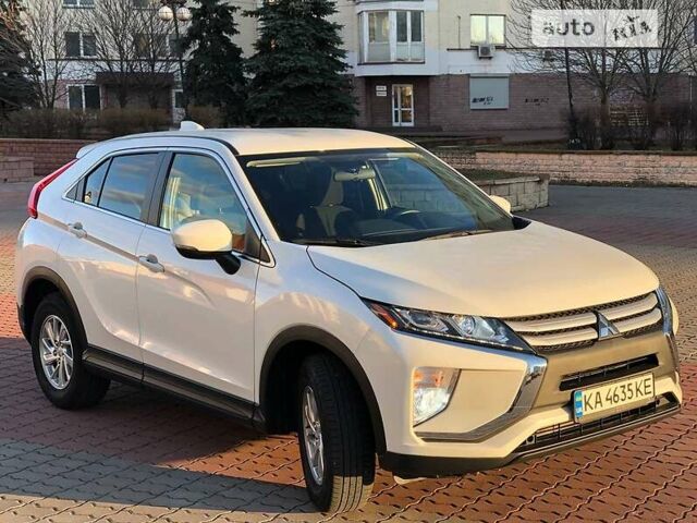 Белый Мицубиси Eclipse Cross, объемом двигателя 1.5 л и пробегом 45 тыс. км за 18200 $, фото 12 на Automoto.ua