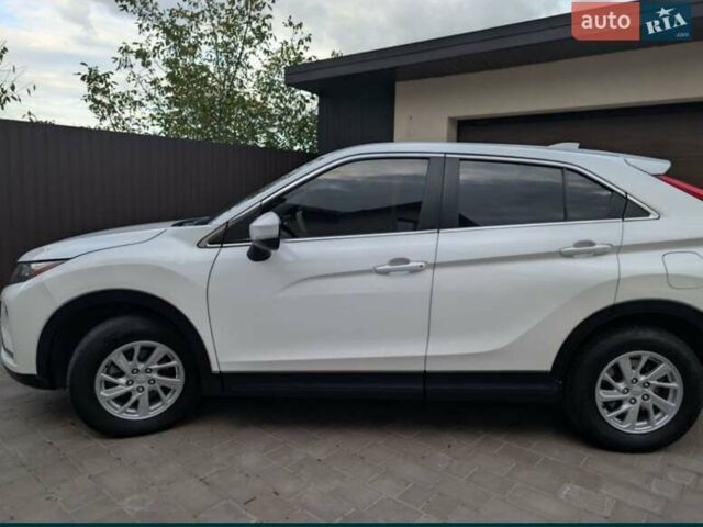 Білий Міцубісі Eclipse Cross, об'ємом двигуна 1.5 л та пробігом 140 тис. км за 14000 $, фото 18 на Automoto.ua