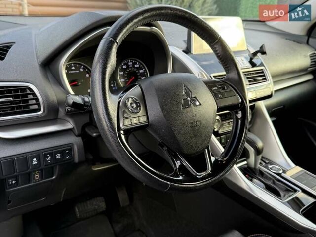 Белый Мицубиси Eclipse Cross, объемом двигателя 1.5 л и пробегом 67 тыс. км за 14400 $, фото 43 на Automoto.ua