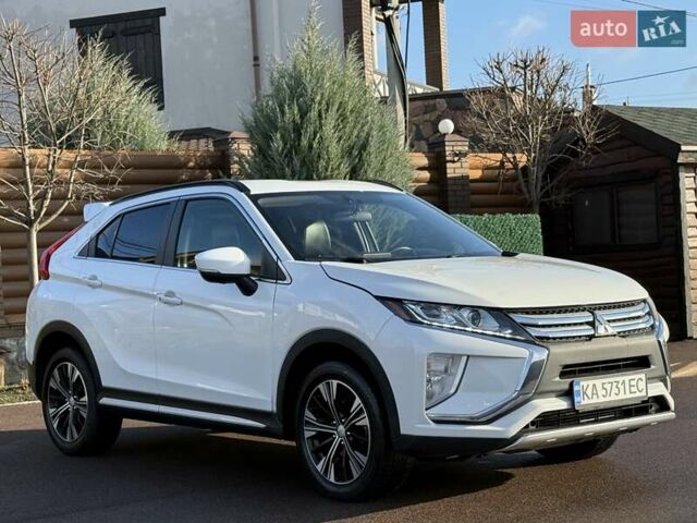 Белый Мицубиси Eclipse Cross, объемом двигателя 1.5 л и пробегом 67 тыс. км за 14400 $, фото 15 на Automoto.ua