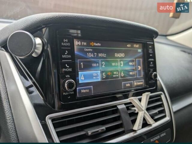 Білий Міцубісі Eclipse Cross, об'ємом двигуна 1.5 л та пробігом 140 тис. км за 14000 $, фото 11 на Automoto.ua