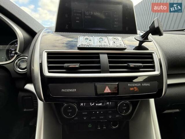 Белый Мицубиси Eclipse Cross, объемом двигателя 1.5 л и пробегом 67 тыс. км за 14400 $, фото 73 на Automoto.ua