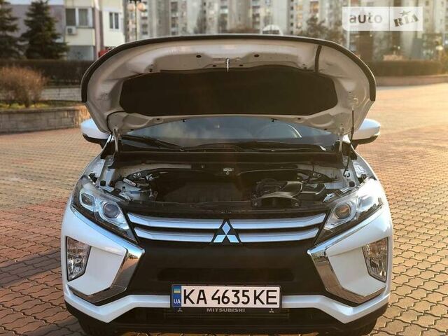 Білий Міцубісі Eclipse Cross, об'ємом двигуна 1.5 л та пробігом 45 тис. км за 18200 $, фото 53 на Automoto.ua