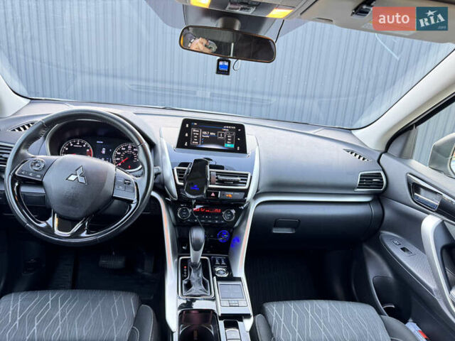 Белый Мицубиси Eclipse Cross, объемом двигателя 1.5 л и пробегом 55 тыс. км за 19300 $, фото 28 на Automoto.ua