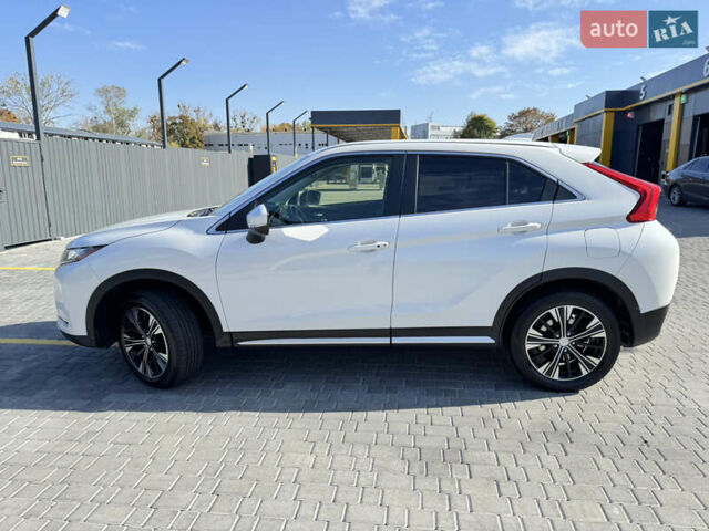 Белый Мицубиси Eclipse Cross, объемом двигателя 1.5 л и пробегом 55 тыс. км за 19300 $, фото 5 на Automoto.ua