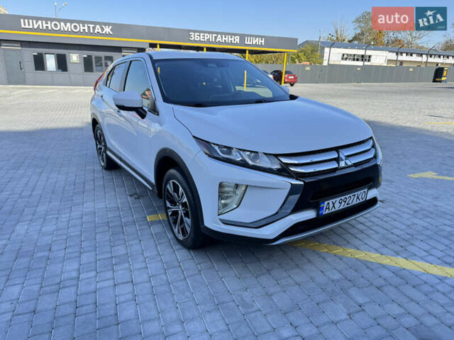 Белый Мицубиси Eclipse Cross, объемом двигателя 1.5 л и пробегом 55 тыс. км за 19300 $, фото 32 на Automoto.ua