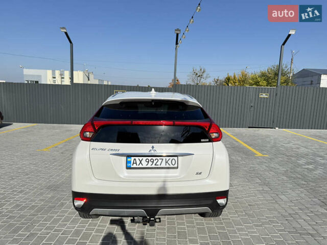 Белый Мицубиси Eclipse Cross, объемом двигателя 1.5 л и пробегом 55 тыс. км за 19300 $, фото 3 на Automoto.ua