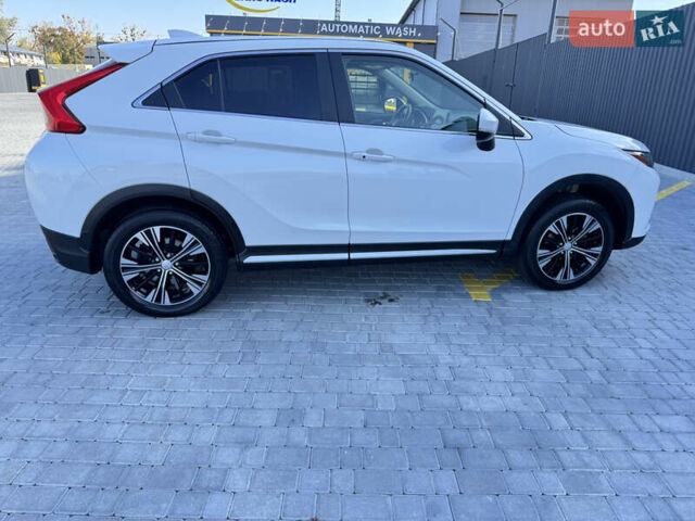 Белый Мицубиси Eclipse Cross, объемом двигателя 1.5 л и пробегом 55 тыс. км за 19300 $, фото 35 на Automoto.ua