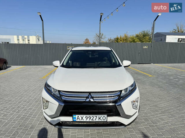 Белый Мицубиси Eclipse Cross, объемом двигателя 1.5 л и пробегом 55 тыс. км за 19300 $, фото 11 на Automoto.ua