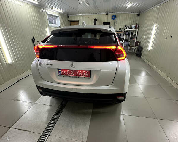 Белый Мицубиси Eclipse Cross, объемом двигателя 0 л и пробегом 32 тыс. км за 16800 $, фото 26 на Automoto.ua