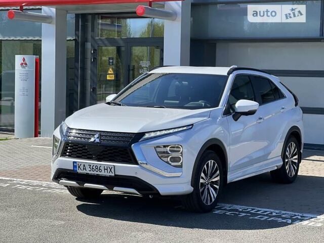 Белый Мицубиси Eclipse Cross, объемом двигателя 1.5 л и пробегом 31 тыс. км за 25900 $, фото 7 на Automoto.ua