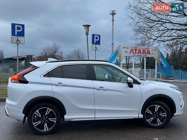 Белый Мицубиси Eclipse Cross, объемом двигателя 1.5 л и пробегом 47 тыс. км за 21200 $, фото 12 на Automoto.ua