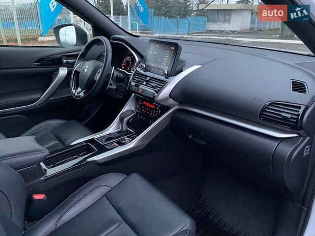 Белый Мицубиси Eclipse Cross, объемом двигателя 1.5 л и пробегом 47 тыс. км за 21200 $, фото 30 на Automoto.ua