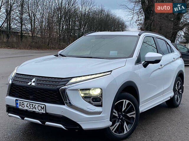 Белый Мицубиси Eclipse Cross, объемом двигателя 1.5 л и пробегом 47 тыс. км за 21200 $, фото 1 на Automoto.ua