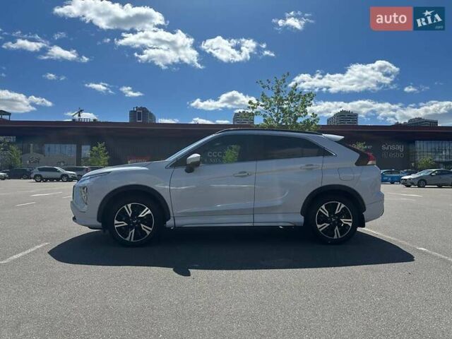 Білий Міцубісі Eclipse Cross, об'ємом двигуна 1.5 л та пробігом 49 тис. км за 26500 $, фото 3 на Automoto.ua