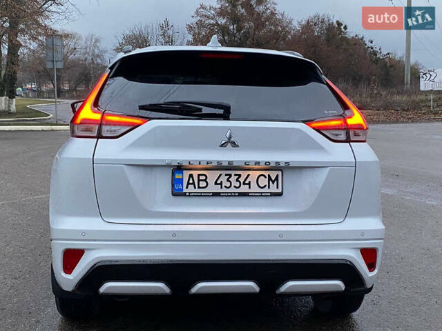 Белый Мицубиси Eclipse Cross, объемом двигателя 1.5 л и пробегом 47 тыс. км за 21200 $, фото 8 на Automoto.ua