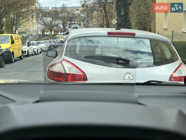 Білий Міцубісі Eclipse Cross, об'ємом двигуна 2.36 л та пробігом 49 тис. км за 30900 $, фото 52 на Automoto.ua