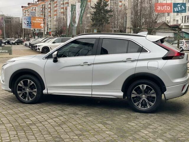 Белый Мицубиси Eclipse Cross, объемом двигателя 2 л и пробегом 43 тыс. км за 22500 $, фото 4 на Automoto.ua