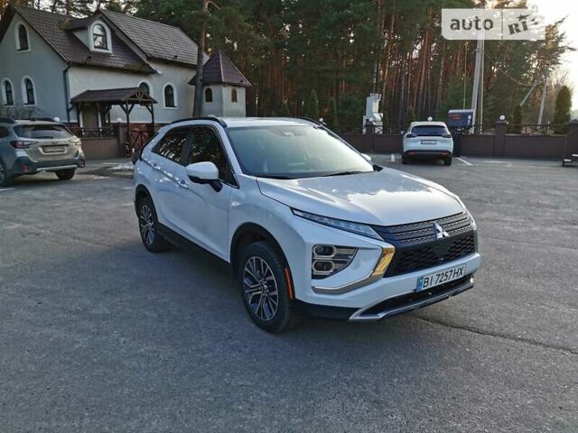 Білий Міцубісі Eclipse Cross, об'ємом двигуна 1.5 л та пробігом 37 тис. км за 25200 $, фото 2 на Automoto.ua