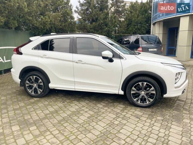 Белый Мицубиси Eclipse Cross, объемом двигателя 2 л и пробегом 43 тыс. км за 22500 $, фото 8 на Automoto.ua