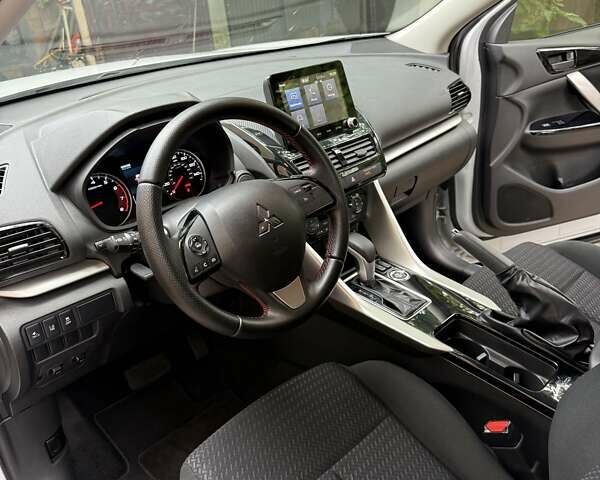 Білий Міцубісі Eclipse Cross, об'ємом двигуна 1.5 л та пробігом 7 тис. км за 21998 $, фото 43 на Automoto.ua