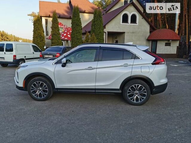 Белый Мицубиси Eclipse Cross, объемом двигателя 1.5 л и пробегом 37 тыс. км за 25200 $, фото 7 на Automoto.ua