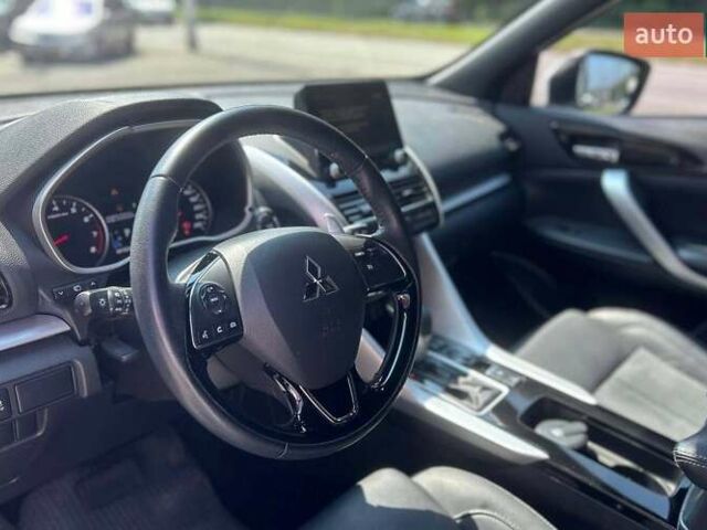Белый Мицубиси Eclipse Cross, объемом двигателя 2 л и пробегом 42 тыс. км за 24500 $, фото 7 на Automoto.ua