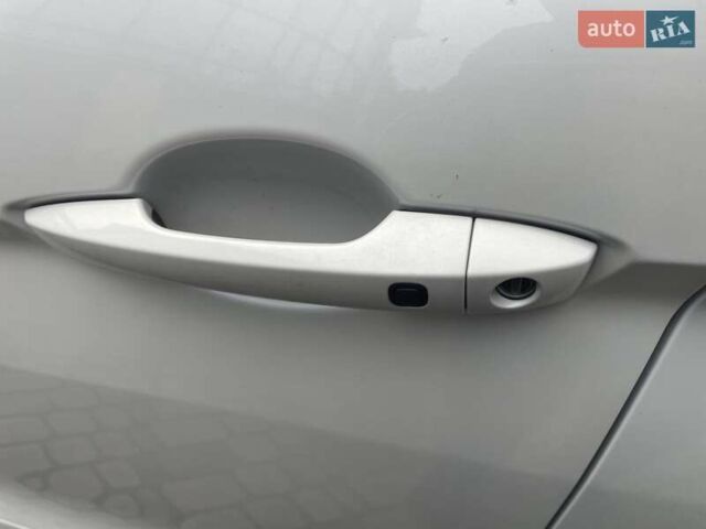 Белый Мицубиси Eclipse Cross, объемом двигателя 2 л и пробегом 43 тыс. км за 22500 $, фото 10 на Automoto.ua