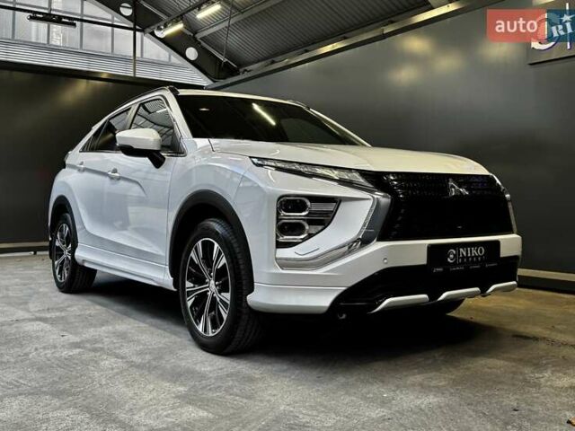 Белый Мицубиси Eclipse Cross, объемом двигателя 2 л и пробегом 96 тыс. км за 23500 $, фото 28 на Automoto.ua