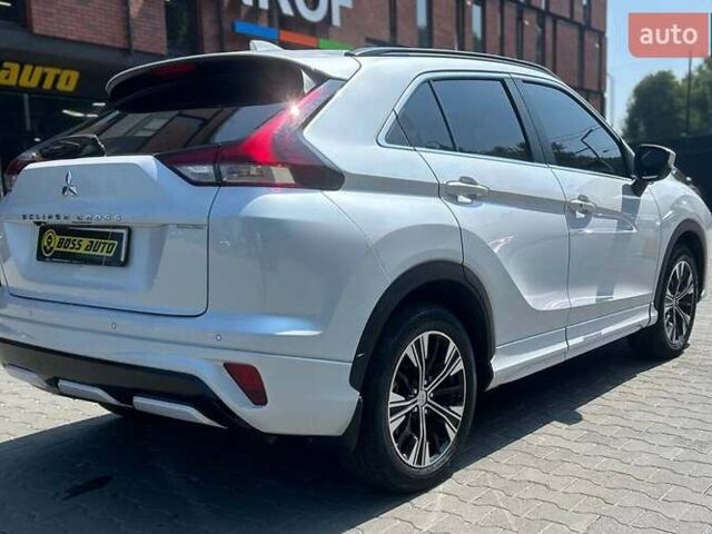 Белый Мицубиси Eclipse Cross, объемом двигателя 2 л и пробегом 42 тыс. км за 24500 $, фото 5 на Automoto.ua