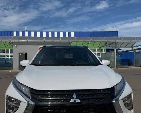 Білий Міцубісі Eclipse Cross, об'ємом двигуна 1.5 л та пробігом 31 тис. км за 30500 $, фото 2 на Automoto.ua