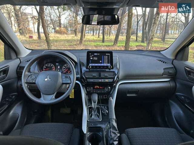 Белый Мицубиси Eclipse Cross, объемом двигателя 1.5 л и пробегом 72 тыс. км за 19999 $, фото 30 на Automoto.ua