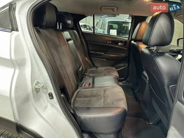 Білий Міцубісі Eclipse Cross, об'ємом двигуна 1.5 л та пробігом 14 тис. км за 19999 $, фото 18 на Automoto.ua