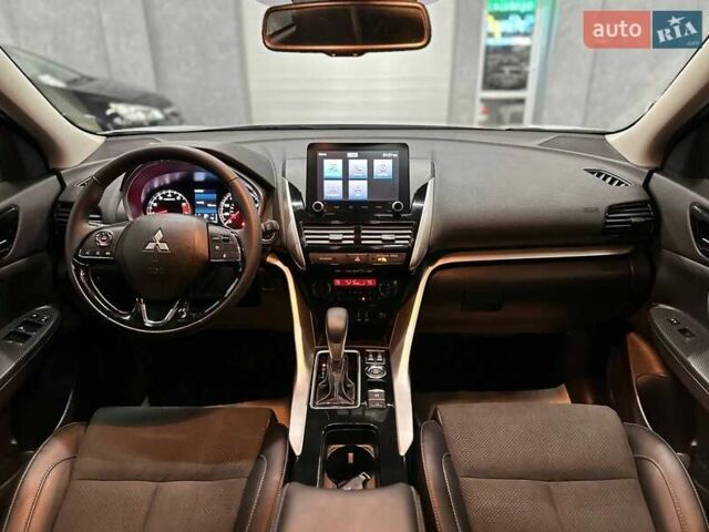 Білий Міцубісі Eclipse Cross, об'ємом двигуна 1.5 л та пробігом 14 тис. км за 19999 $, фото 21 на Automoto.ua