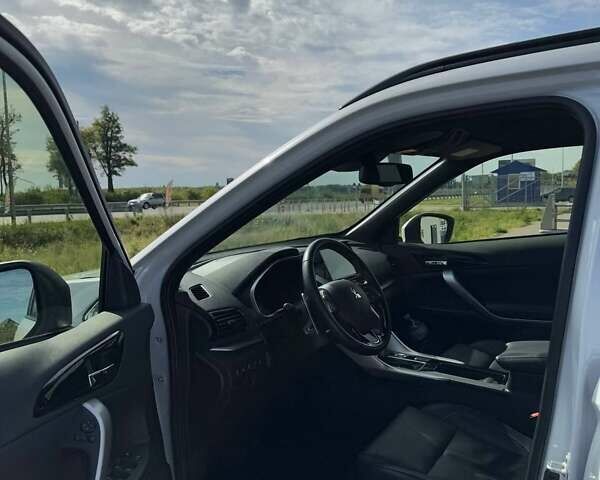 Білий Міцубісі Eclipse Cross, об'ємом двигуна 1.5 л та пробігом 31 тис. км за 30500 $, фото 16 на Automoto.ua