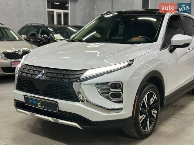 Білий Міцубісі Eclipse Cross, об'ємом двигуна 1.5 л та пробігом 14 тис. км за 19999 $, фото 2 на Automoto.ua