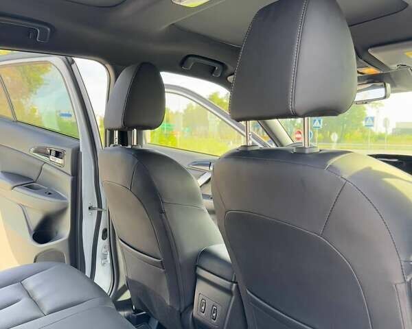 Білий Міцубісі Eclipse Cross, об'ємом двигуна 1.5 л та пробігом 31 тис. км за 30500 $, фото 17 на Automoto.ua