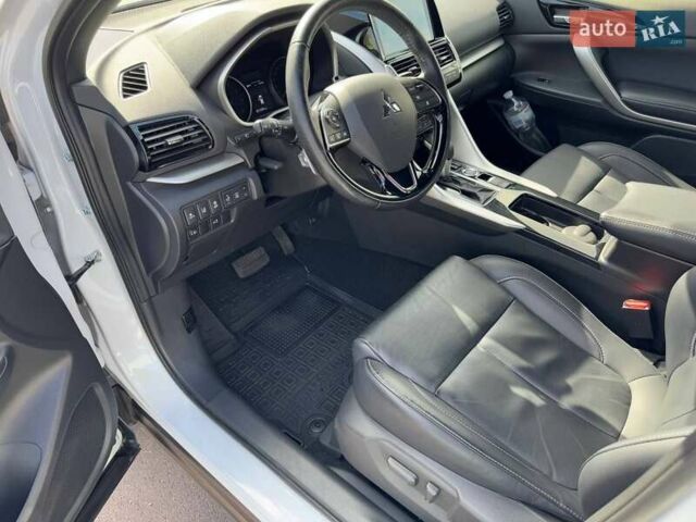 Білий Міцубісі Eclipse Cross, об'ємом двигуна 1.5 л та пробігом 31 тис. км за 30500 $, фото 23 на Automoto.ua