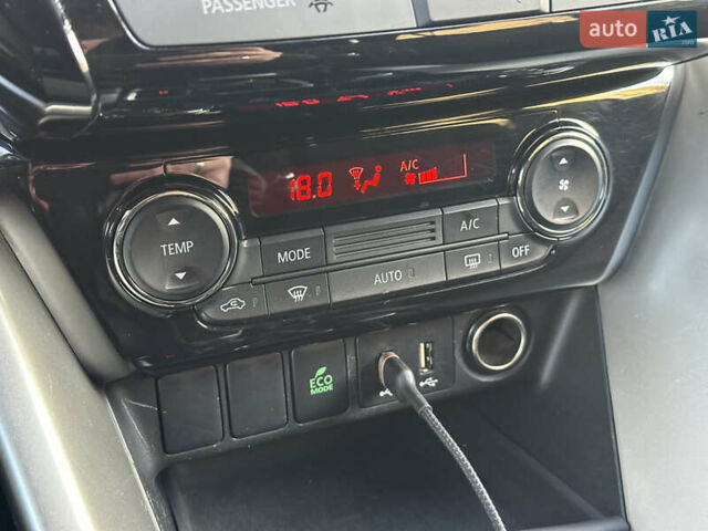 Білий Міцубісі Eclipse Cross, об'ємом двигуна 1.5 л та пробігом 72 тис. км за 22000 $, фото 40 на Automoto.ua