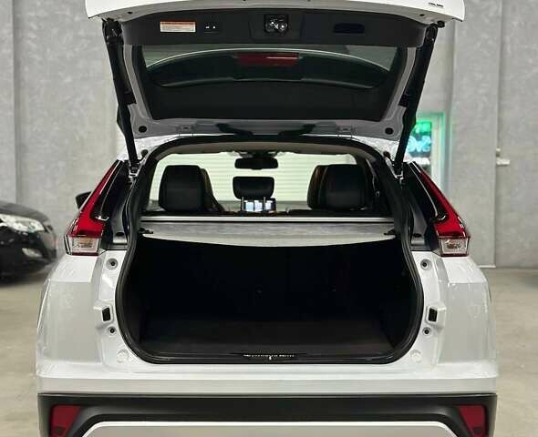 Білий Міцубісі Eclipse Cross, об'ємом двигуна 1.5 л та пробігом 14 тис. км за 19999 $, фото 23 на Automoto.ua