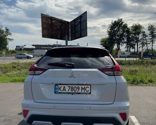 Білий Міцубісі Eclipse Cross, об'ємом двигуна 1.5 л та пробігом 31 тис. км за 30500 $, фото 3 на Automoto.ua