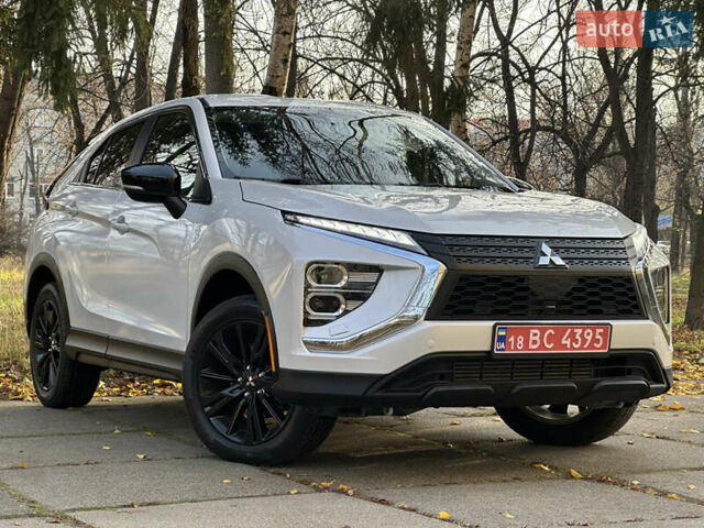 Білий Міцубісі Eclipse Cross, об'ємом двигуна 1.5 л та пробігом 72 тис. км за 22000 $, фото 8 на Automoto.ua