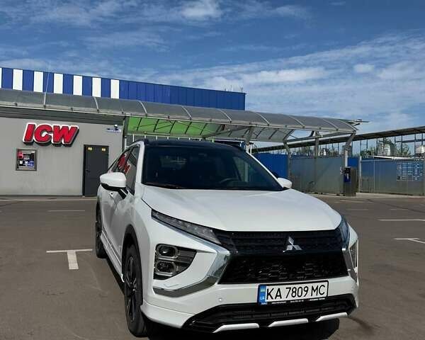 Білий Міцубісі Eclipse Cross, об'ємом двигуна 1.5 л та пробігом 31 тис. км за 30500 $, фото 4 на Automoto.ua