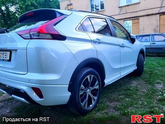 Чорний Міцубісі Eclipse Cross, об'ємом двигуна 3.5 л та пробігом 16 тис. км за 26499 $, фото 2 на Automoto.ua